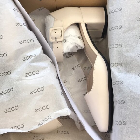 Ecco Shape Squared 35 Mary Jane Pumps - Picture 10 of 10